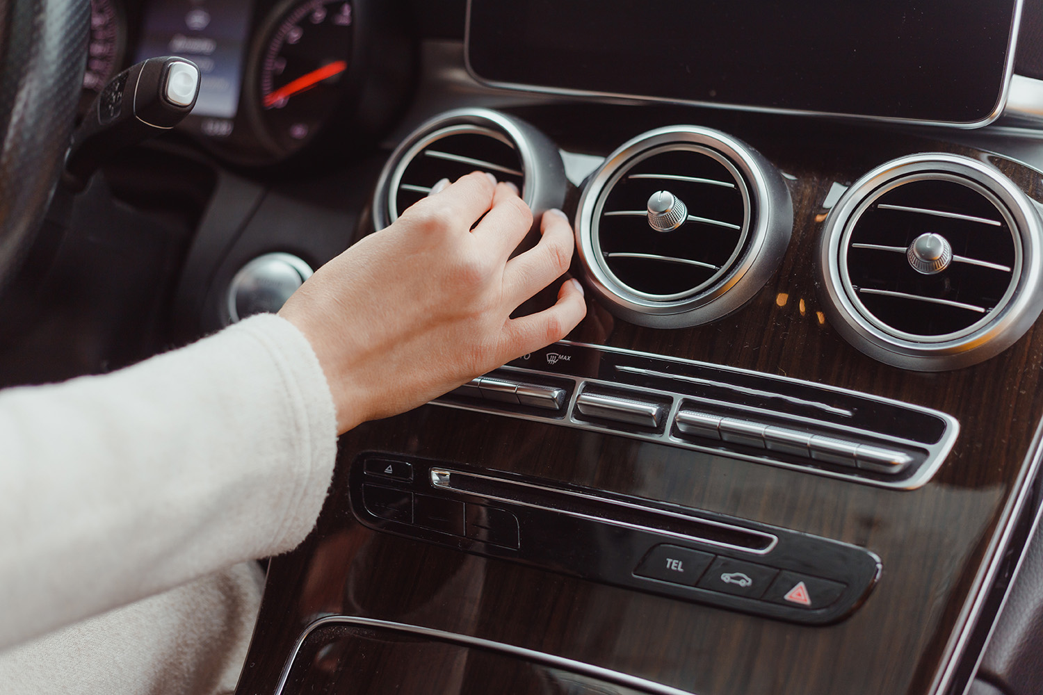 Air Conditioning on dashboard
